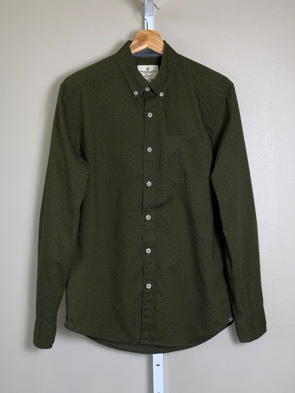 American Eagle Outfitters Seriously Soft Classic Fit Polka Dot Button Down Shirt